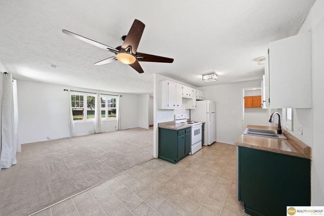1521 W S Street, Lincoln, NE 68528