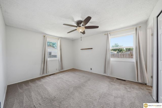 1521 W S Street, Lincoln, NE 68528