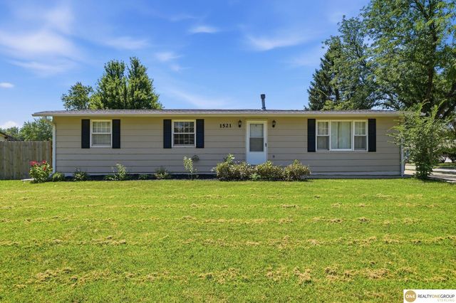 1521 W S Street, Lincoln, NE 68528