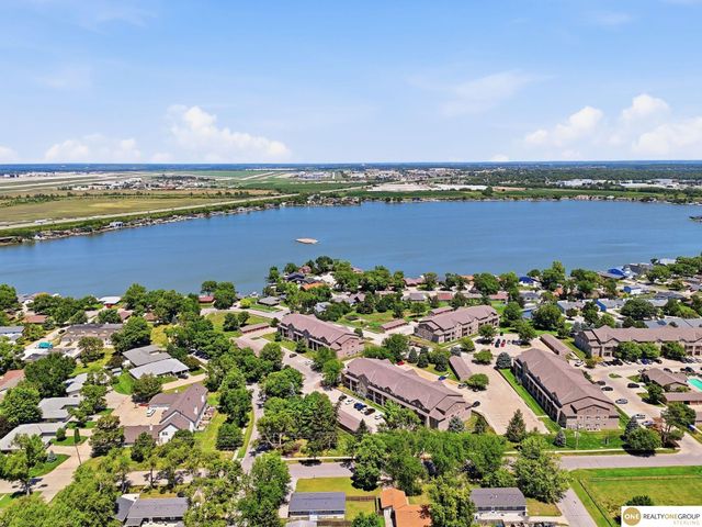 1521 W S Street, Lincoln, NE 68528