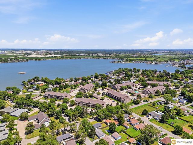 1521 W S Street, Lincoln, NE 68528