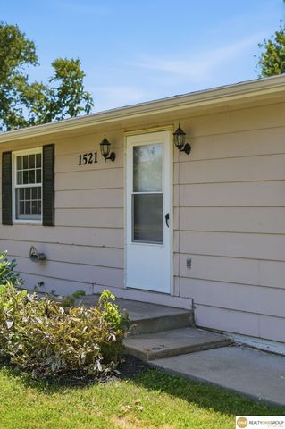 1521 W S Street, Lincoln, NE 68528
