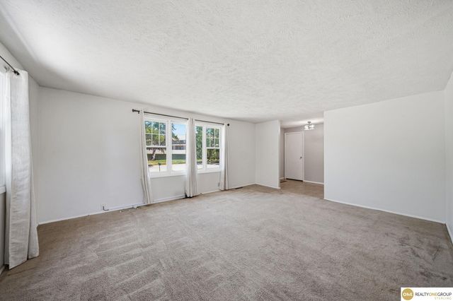 1521 W S Street, Lincoln, NE 68528