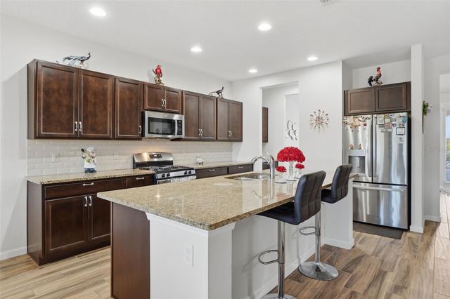 1102 VICTORIA HILLS DRIVE S, Deland, FL 32724