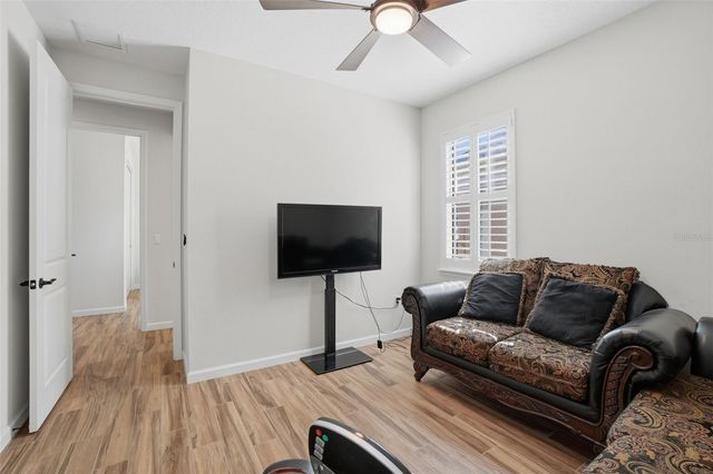 1102 VICTORIA HILLS DRIVE S, Deland, FL 32724