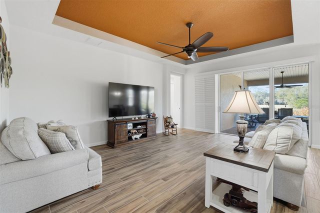 1102 VICTORIA HILLS DRIVE S, Deland, FL 32724