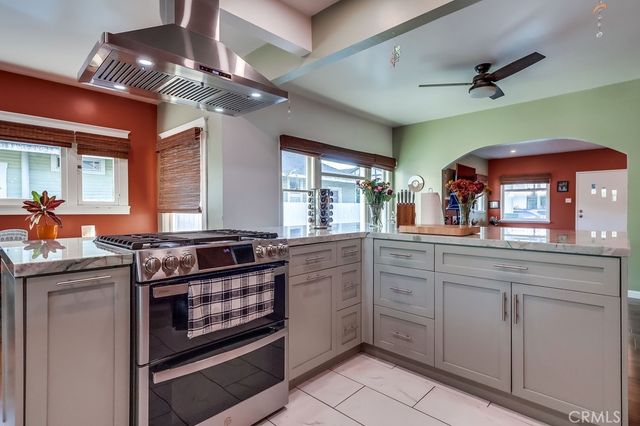 456 Cherry Avenue, Long Beach, CA 90802