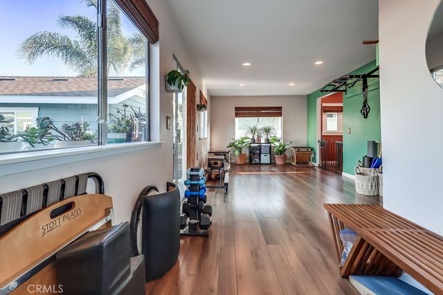 456 Cherry Avenue, Long Beach, CA 90802