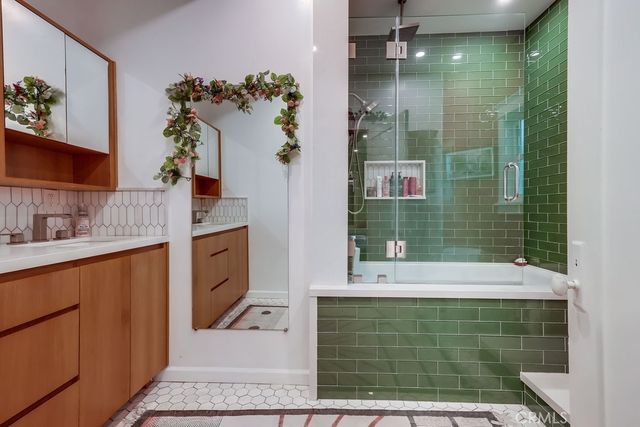 456 Cherry Avenue, Long Beach, CA 90802