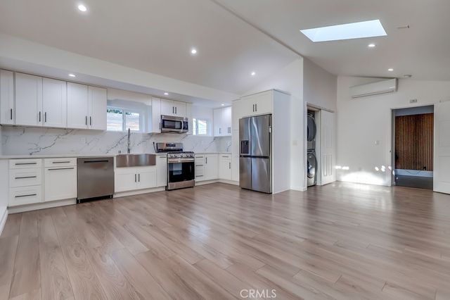 456 Cherry Avenue, Long Beach, CA 90802