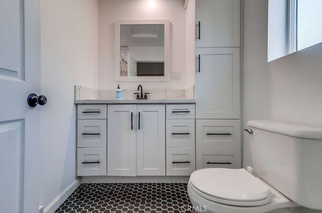 456 Cherry Avenue, Long Beach, CA 90802