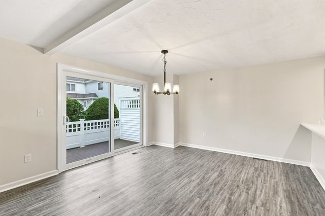 360 Littleton Road H1, Chelmsford, MA 01824