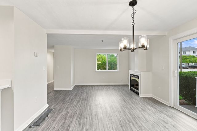 360 Littleton Road H1, Chelmsford, MA 01824