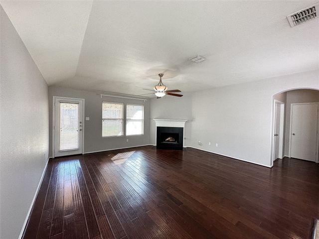 1017 Grand National Boulevard, Fort Worth, TX 76179