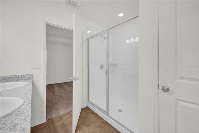 8633 CARIBBEAN PINE WAY, Lakeland, FL 33809