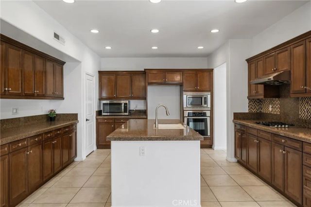 15767 Flight, Chino, CA 91708