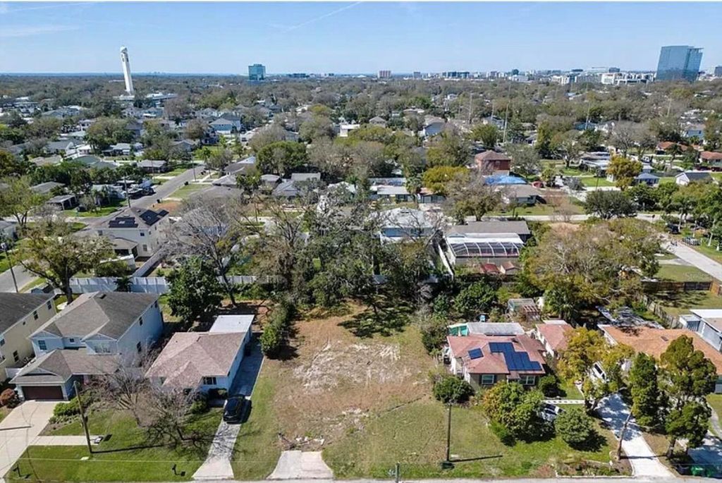 306 N EXCELDA AVENUE, Tampa, FL 33609