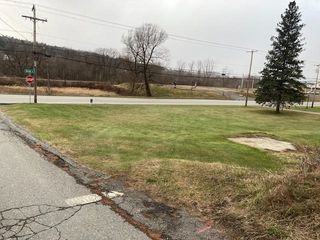 15 Boston Street, Lyndon, VT 05851