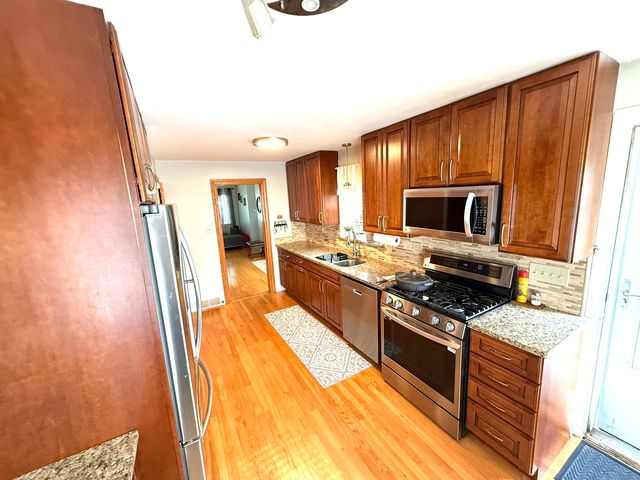7536 Kildare Avenue, Skokie, IL 60076