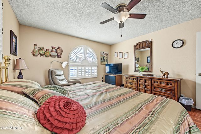 2260 N Middlecoff Drive, Mesa, AZ 85215
