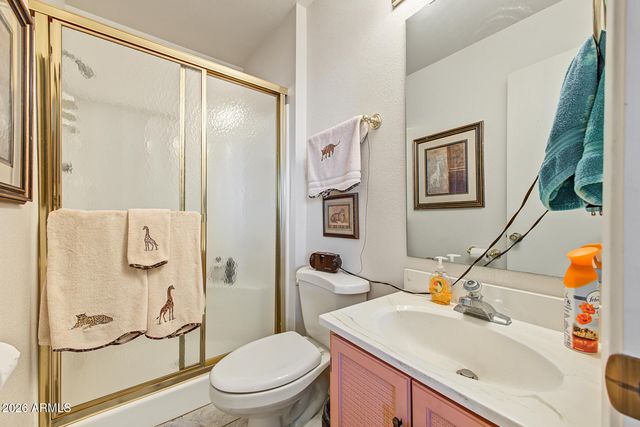 2260 N Middlecoff Drive, Mesa, AZ 85215