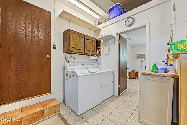 2260 N Middlecoff Drive, Mesa, AZ 85215