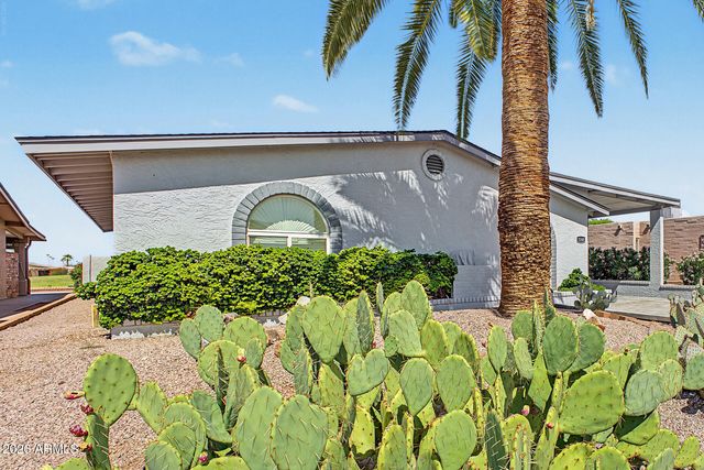 2260 N Middlecoff Drive, Mesa, AZ 85215