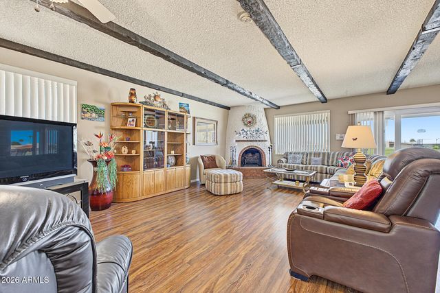 2260 N Middlecoff Drive, Mesa, AZ 85215