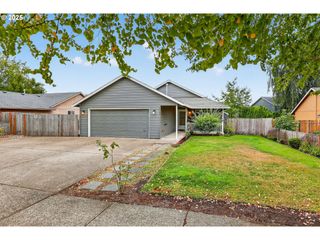1119 HAWTHORNE St, Forest Grove, OR 97116