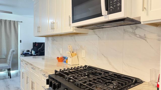 5326 E Clay Avenue, Fresno, CA 93727