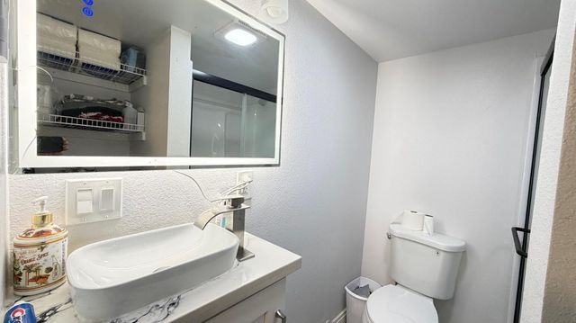 5326 E Clay Avenue, Fresno, CA 93727