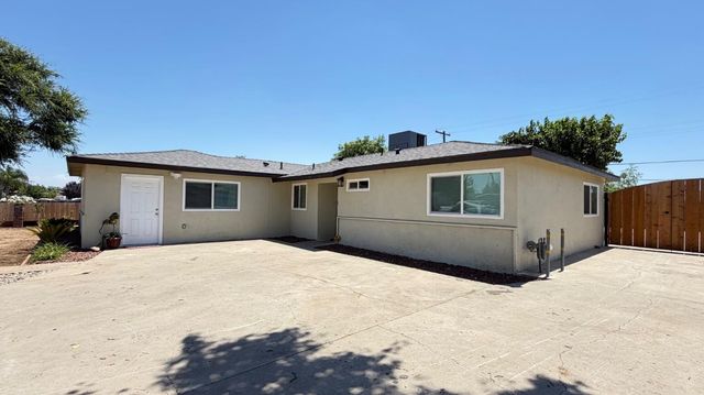 5326 E Clay Avenue, Fresno, CA 93727