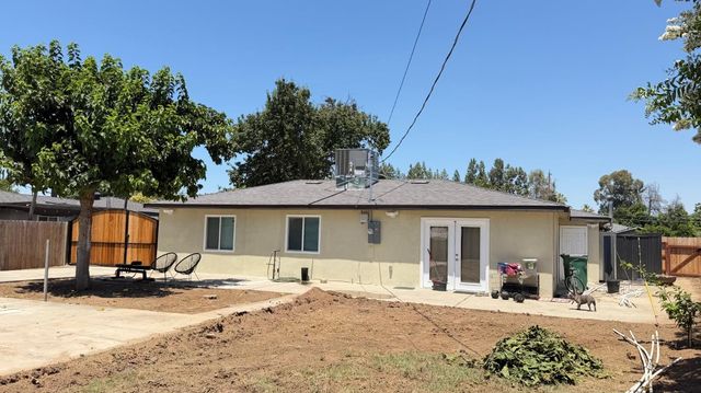 5326 E Clay Avenue, Fresno, CA 93727