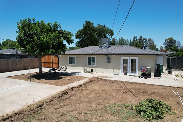 5326 E Clay Avenue, Fresno, CA 93727