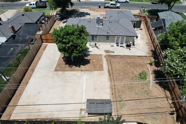 5326 E Clay Avenue, Fresno, CA 93727