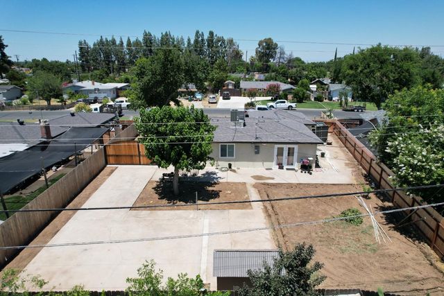5326 E Clay Avenue, Fresno, CA 93727