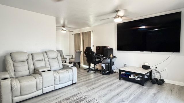 5326 E Clay Avenue, Fresno, CA 93727