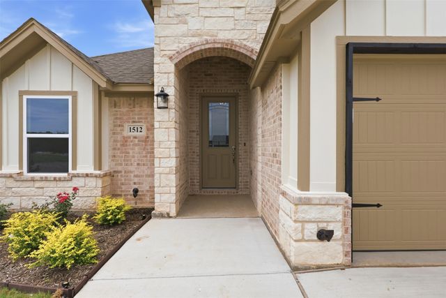 1512 Oleander Drive, Tolar, TX 76476