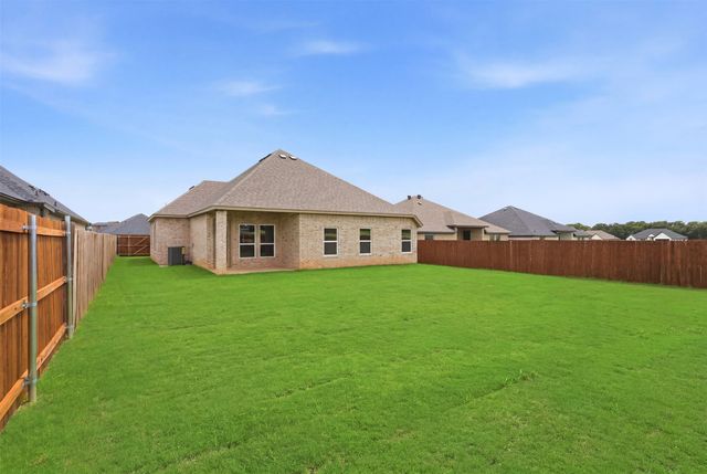 1512 Oleander Drive, Tolar, TX 76476