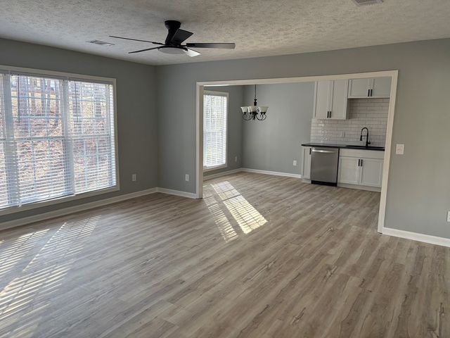 370 Lee Road 0220, Phenix City, AL 36870