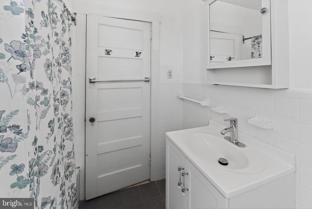 648 DAYTON RD, Bryn Mawr, PA 19010