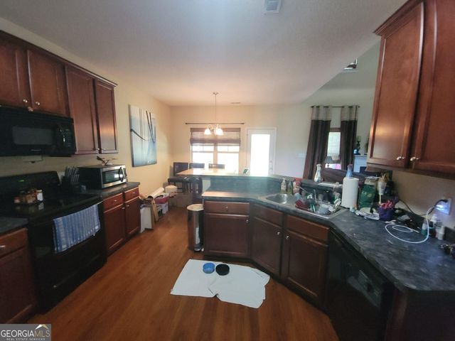 397 Brandish Drive, Newnan, GA 30263
