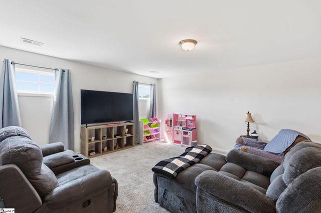310 Icebow Road, Fountain Inn, SC 29644