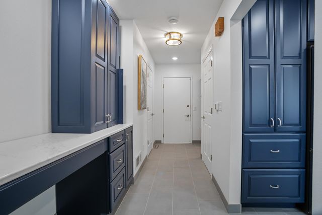 308 28th St NW, Minot, ND 58703