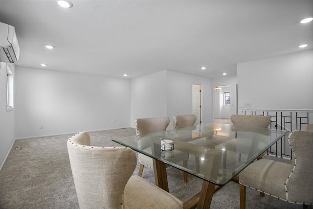 308 28th St NW, Minot, ND 58703