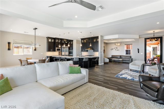 294 Besame Court, Las Vegas, NV 89138