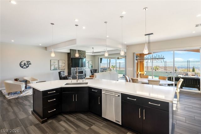 294 Besame Court, Las Vegas, NV 89138