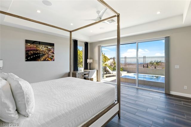 294 Besame Court, Las Vegas, NV 89138