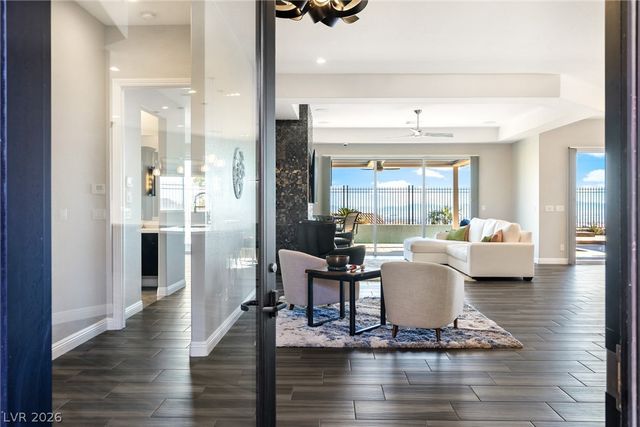 294 Besame Court, Las Vegas, NV 89138