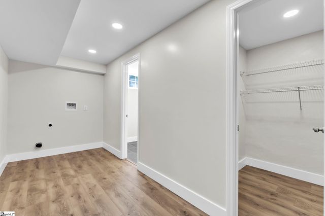 15 Longmeadow Road, Taylors, SC 29687